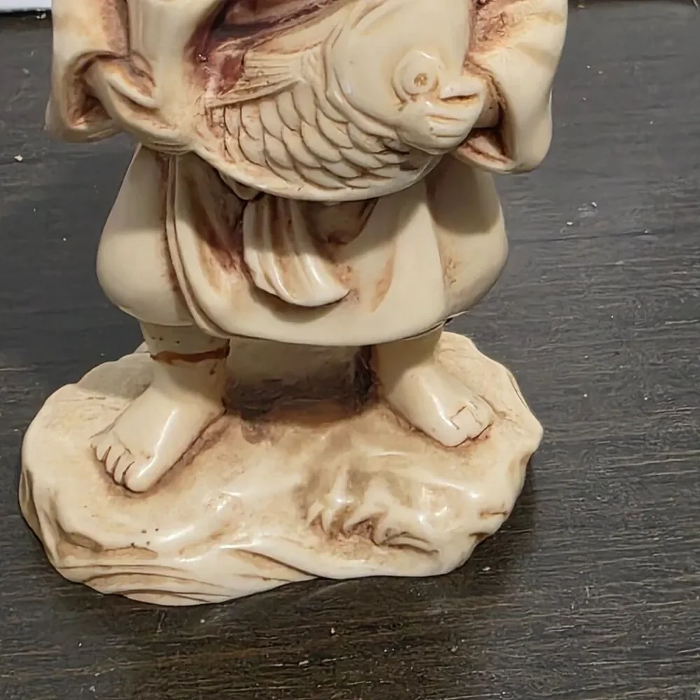 Vtg Asian Japanese Carving Old Man with Fish Cast Fesin Faux Ivory